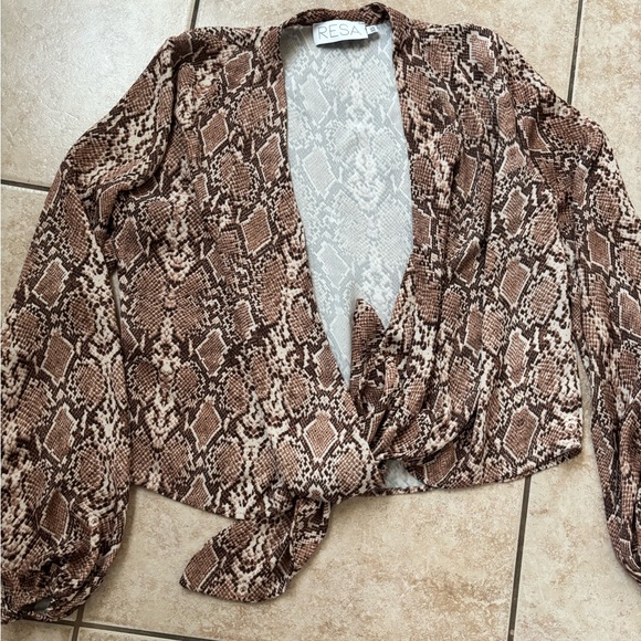 RESA Python Tie Front Blouse - Picture 6 of 10